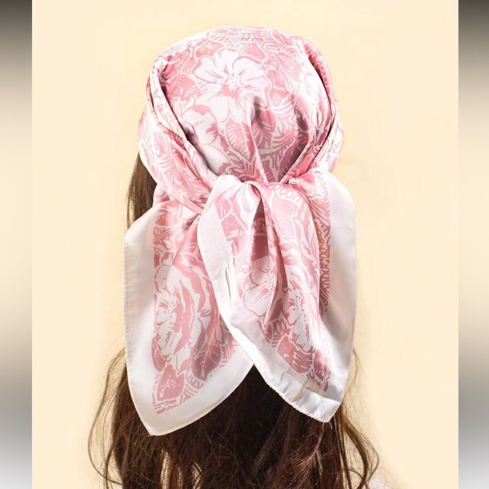 Elegant Pink Floral Scarf G20